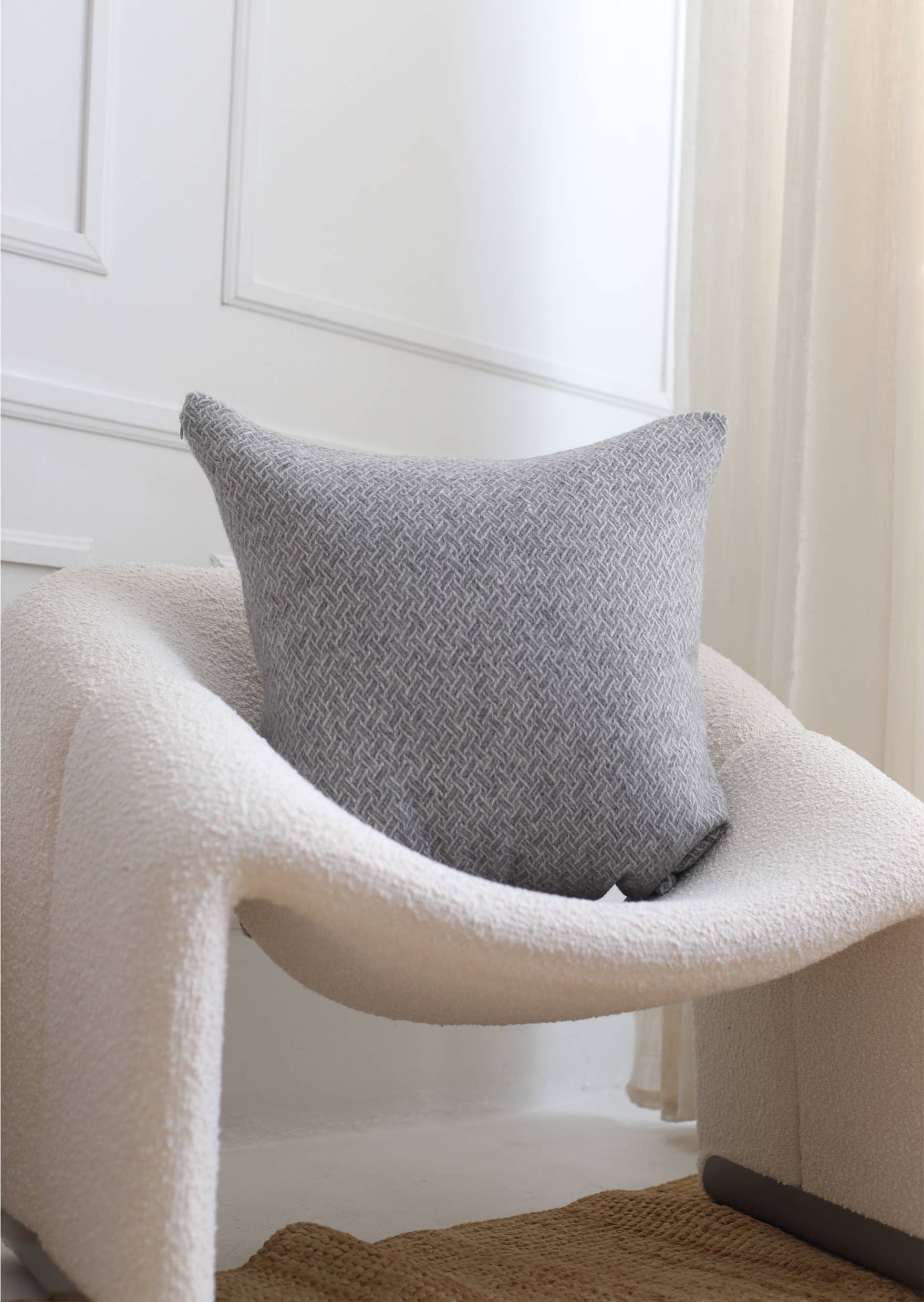 Oxford Alpaca Pillow