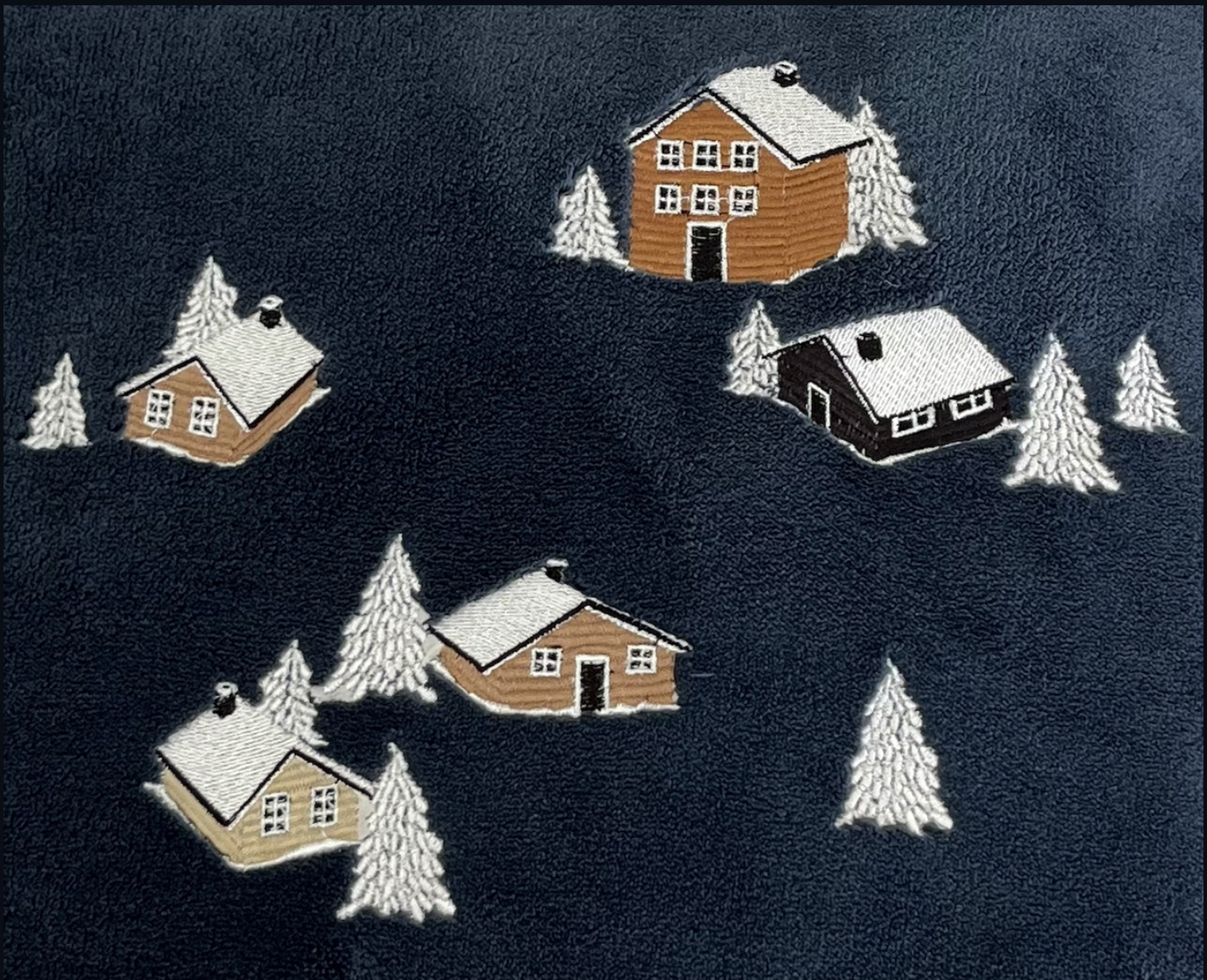 Au coeur de la vallée polar Throw Pillow